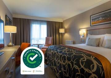 Представительский двухместный номер в Отеле Clayton Hotel Dublin Airport